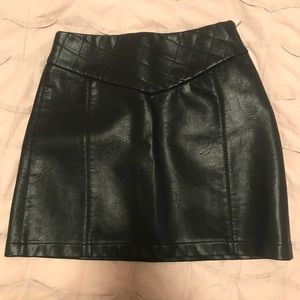 Zara Basic Collection faux leather mini skirt